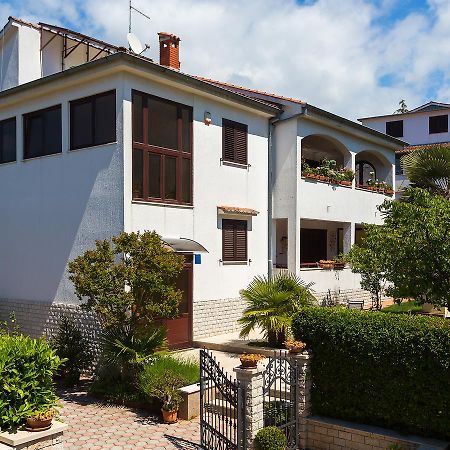 פורץ Apartments Neda מראה חיצוני תמונה