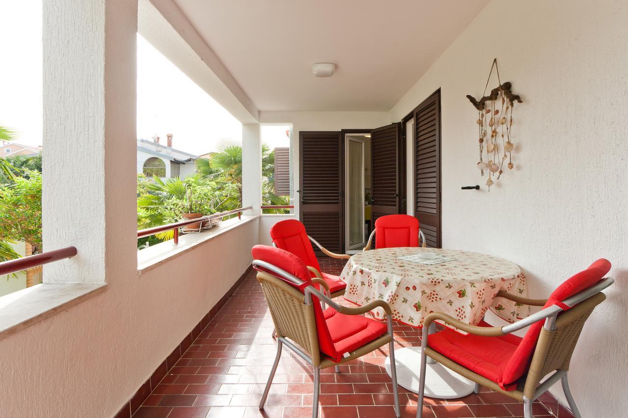 פורץ Apartments Neda מראה חיצוני תמונה