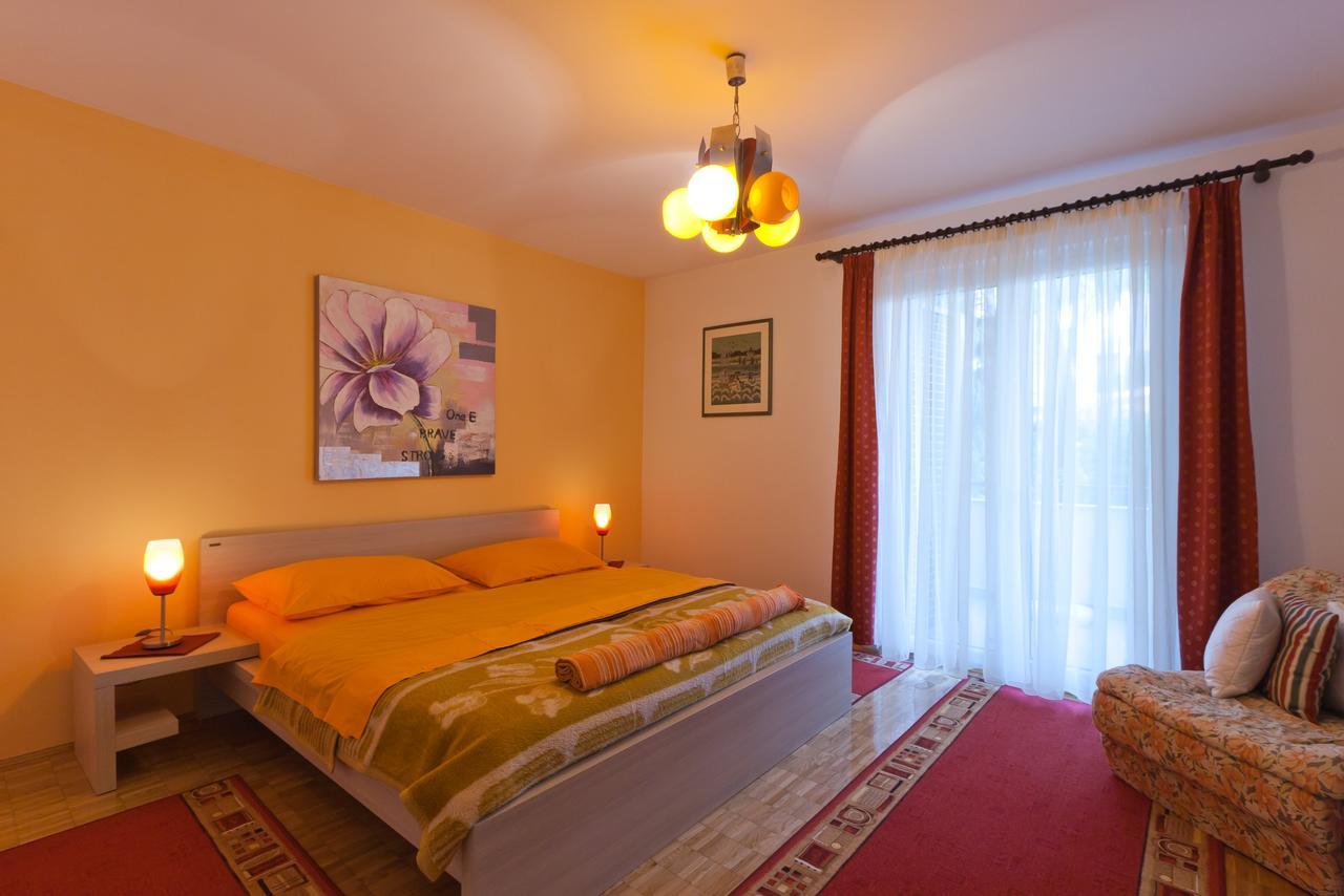 פורץ Apartments Neda מראה חיצוני תמונה