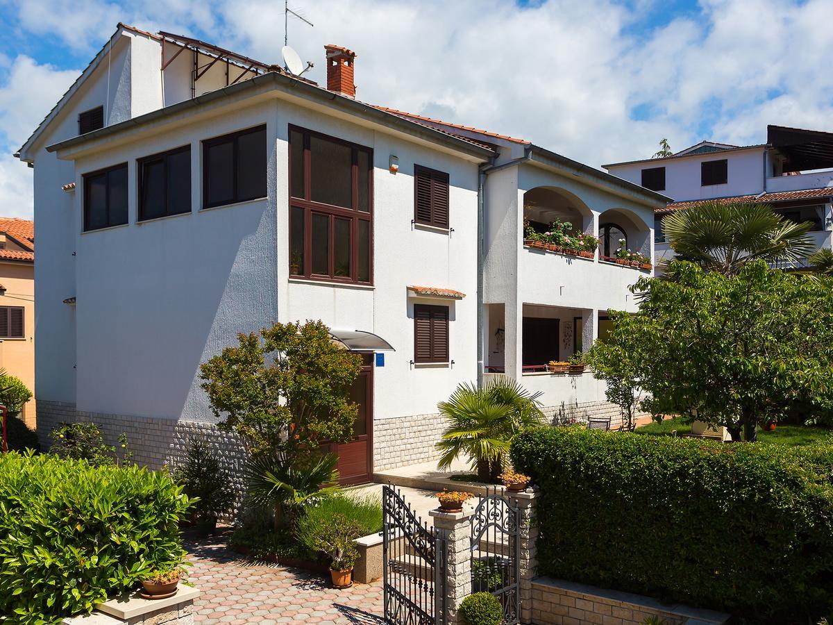 פורץ Apartments Neda מראה חיצוני תמונה